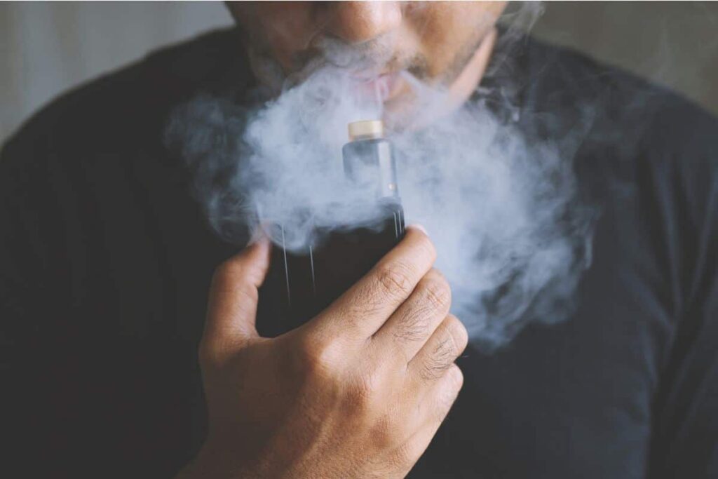 How to quit vaping: UAE doctors share tips to end nicotine habit - LLH ...